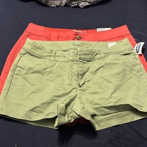 Old Navy Women's Cargo Shorts in Olive and Red